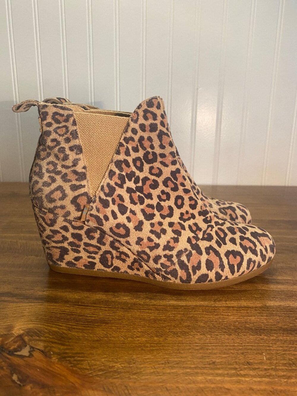 TOMS - Leopard Print Suede Wedge Ankle Booties - Women's Size 6.5